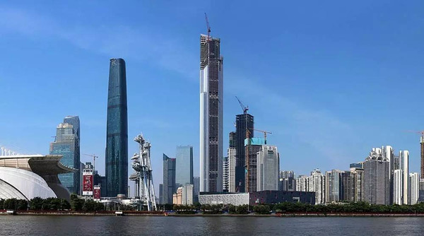 7 而最后一个珠江新城东塔早几年就已被誉为广州七大地标之一,直至
