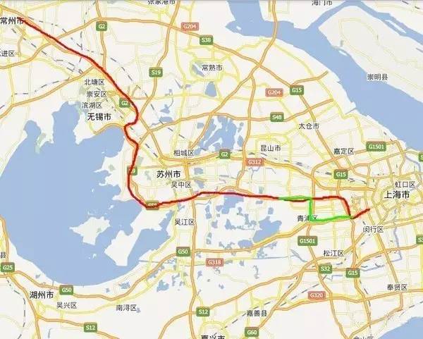 ▼苏嘉杭高速公路,北接苏通长江大桥,南接浙江,是吴江南北交通大通道