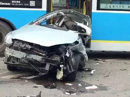 震惊全南京的6·20宝马撞人案肇事司机到底是不是精神障碍?