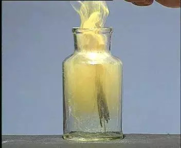 氢气爆炸实验图片