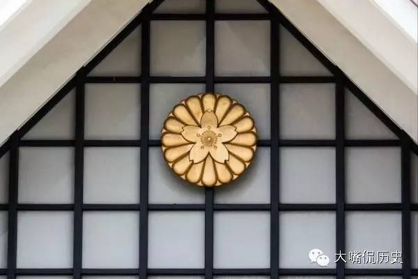 日本皇室标志菊花图片