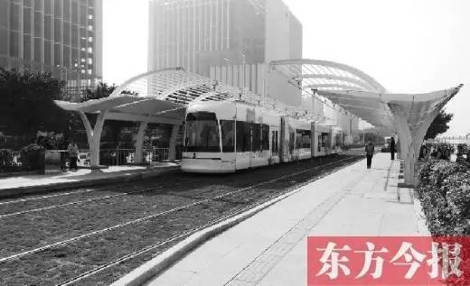 寫字樓及停車場外,商業面積達到15萬平米,地下1層至地上8層為商業樓層