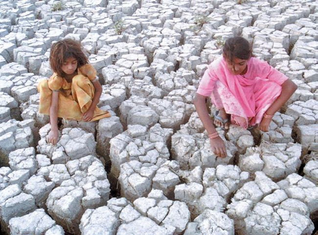 印度旱灾图片