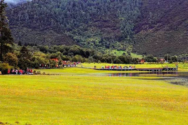 广西姑婆山：四季皆宜的旅游胜地，赏红叶、玩漂流、看雪景