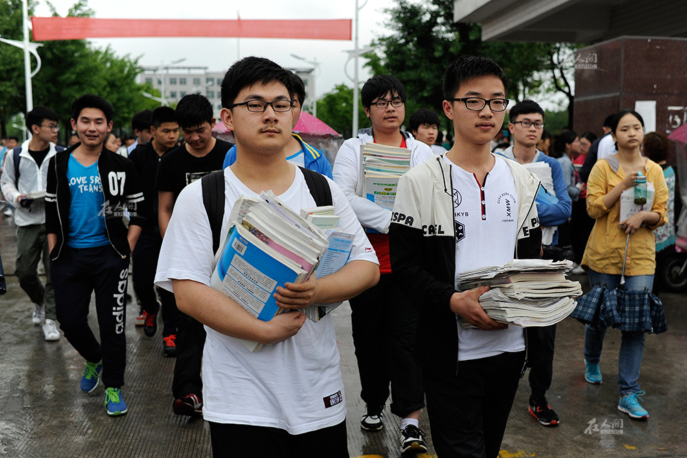 纪实片:毛坦厂中学,感动中国的记录