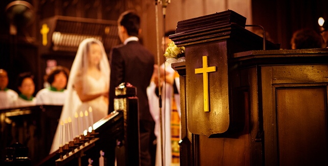 莎拉拉传媒《圣洁爱情》教堂婚礼策划方案