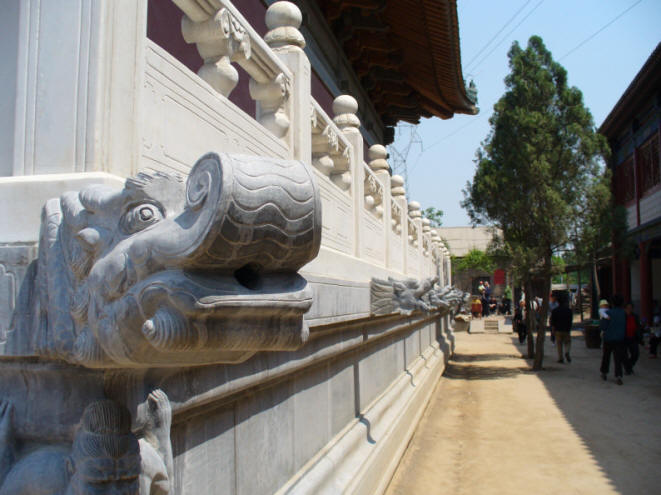 河南省七大佛寺之一新乡定国禅寺