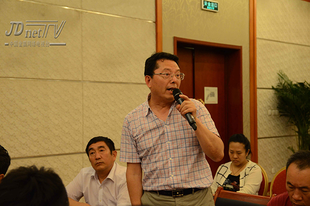 姚林琪在媒体提问环节,我台记者向丰宁满族自治县县长杨宪军提问,国际