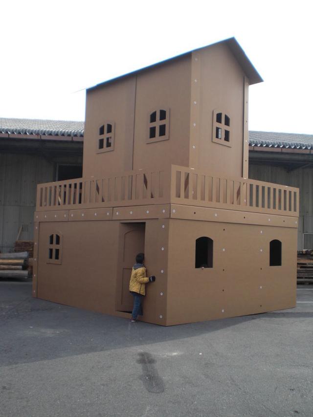 纸箱子改造小房子图片