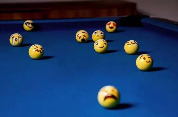 如果萌爆emoji表情做成桌球你打一盘应该可以笑半小时