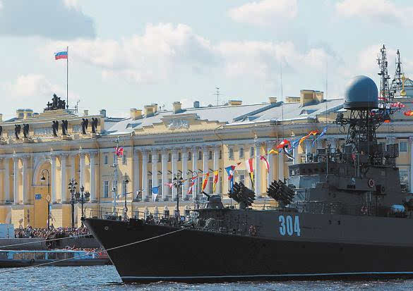 俄罗斯波罗的海舰队司令突遭解职 内情不同寻常