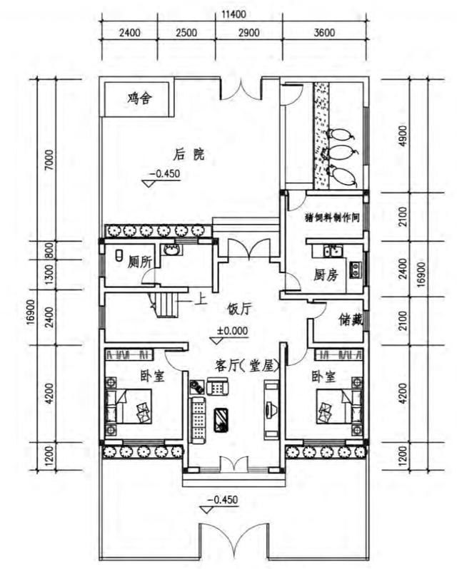 進門就是客廳,在湖南湖北農村一般叫堂屋,浙江廣東農村叫堂前;兩側是