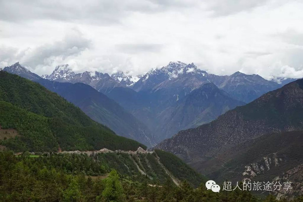 滇藏线海拔落差最大的垭口——红拉山