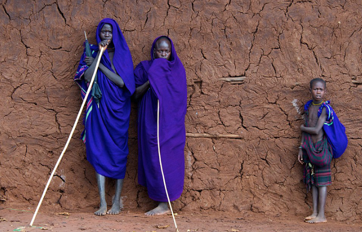 震惊世界,实拍埃塞俄比亚原始部落生活景象