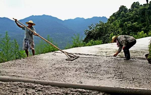 【民生】524公里公路修到家门口,村民出行不再愁