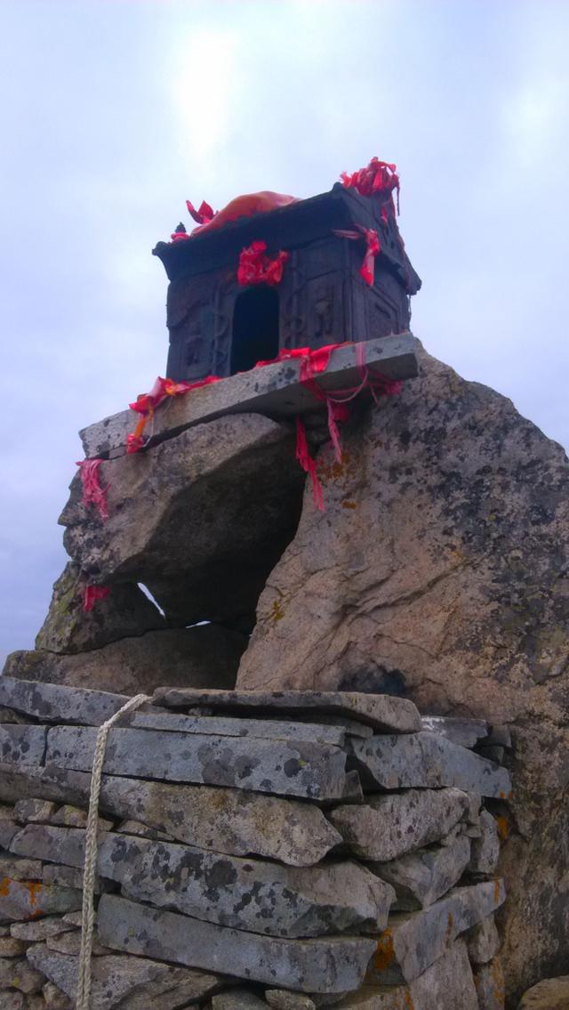 险过华山秦岭库峪太兴山铁庙正确的登山姿势