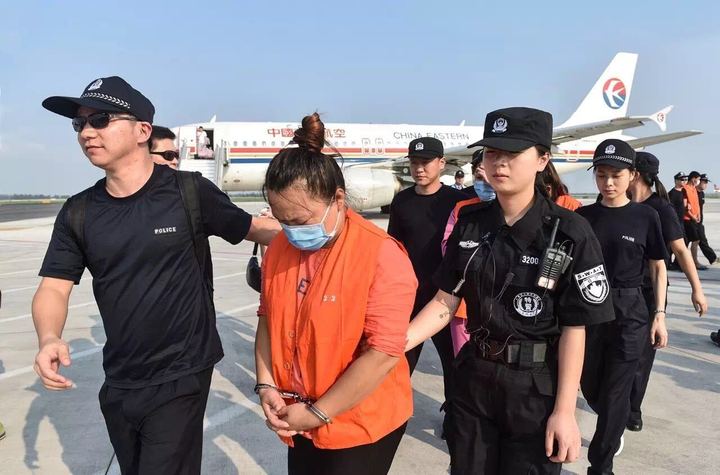 昨天下午4时许,吉林延吉至温州的东航mu7238航班在龙湾国际机场降落