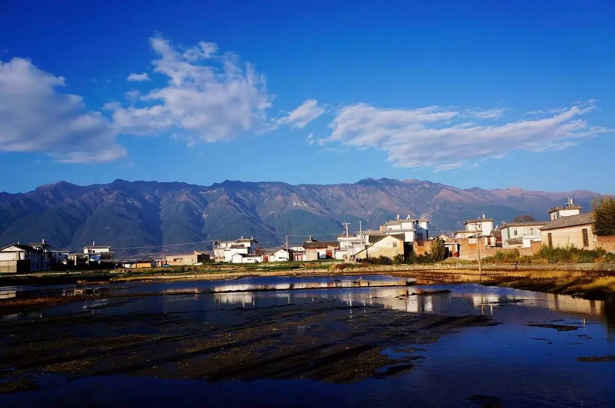 大理才村数据显示,2015年云南省接待乡村旅游者1亿多人次,乡村旅游