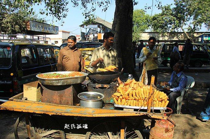 印度的街头小吃摊到底什么样?看完瞬间傻眼!