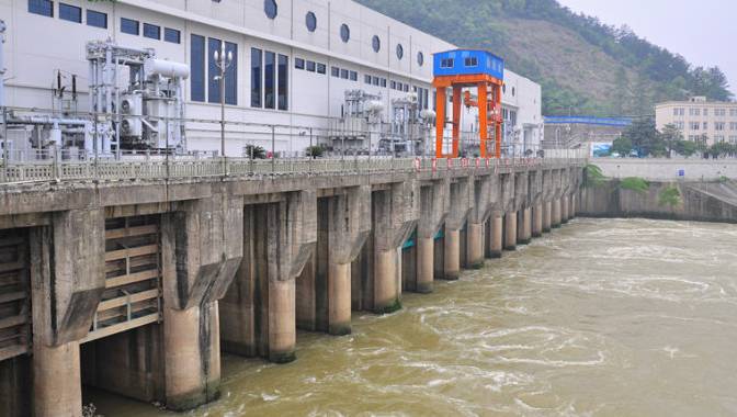 根据国家能源局大坝安全监察中心通知,富春江水力发电厂将对富春江