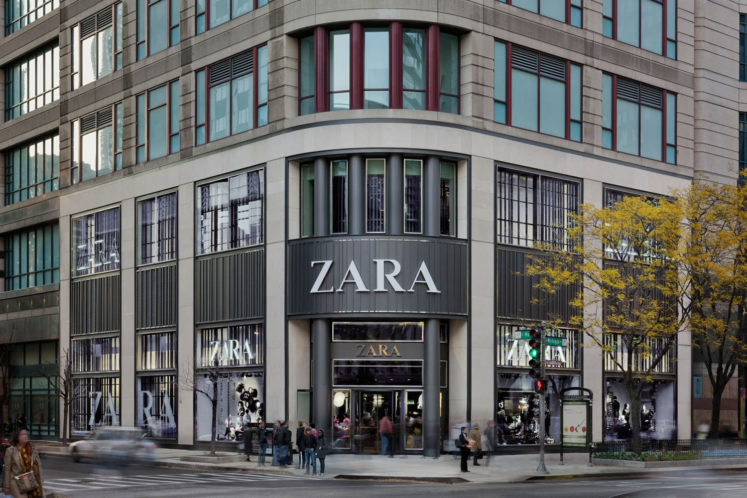 zara创始人小裁缝白手起家,现身家达670亿美元,比巴菲特富