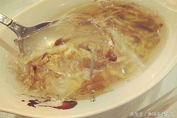 蚯蚓汤油炸蝉蛹中国文化源远流长,食虫文化亦然