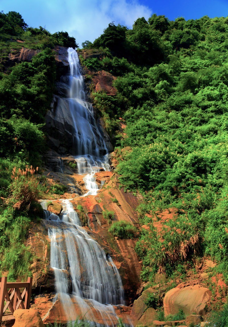 东江湖猴古山瀑布图片