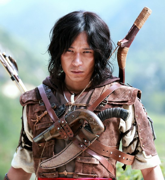 今日,由实力派演员羿坤参演的大型抗战传奇电视剧《猎刃》将登陆湖北