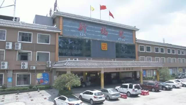 万江这家酒楼出事了一场婚宴后竟有数十人同时腹泻入院