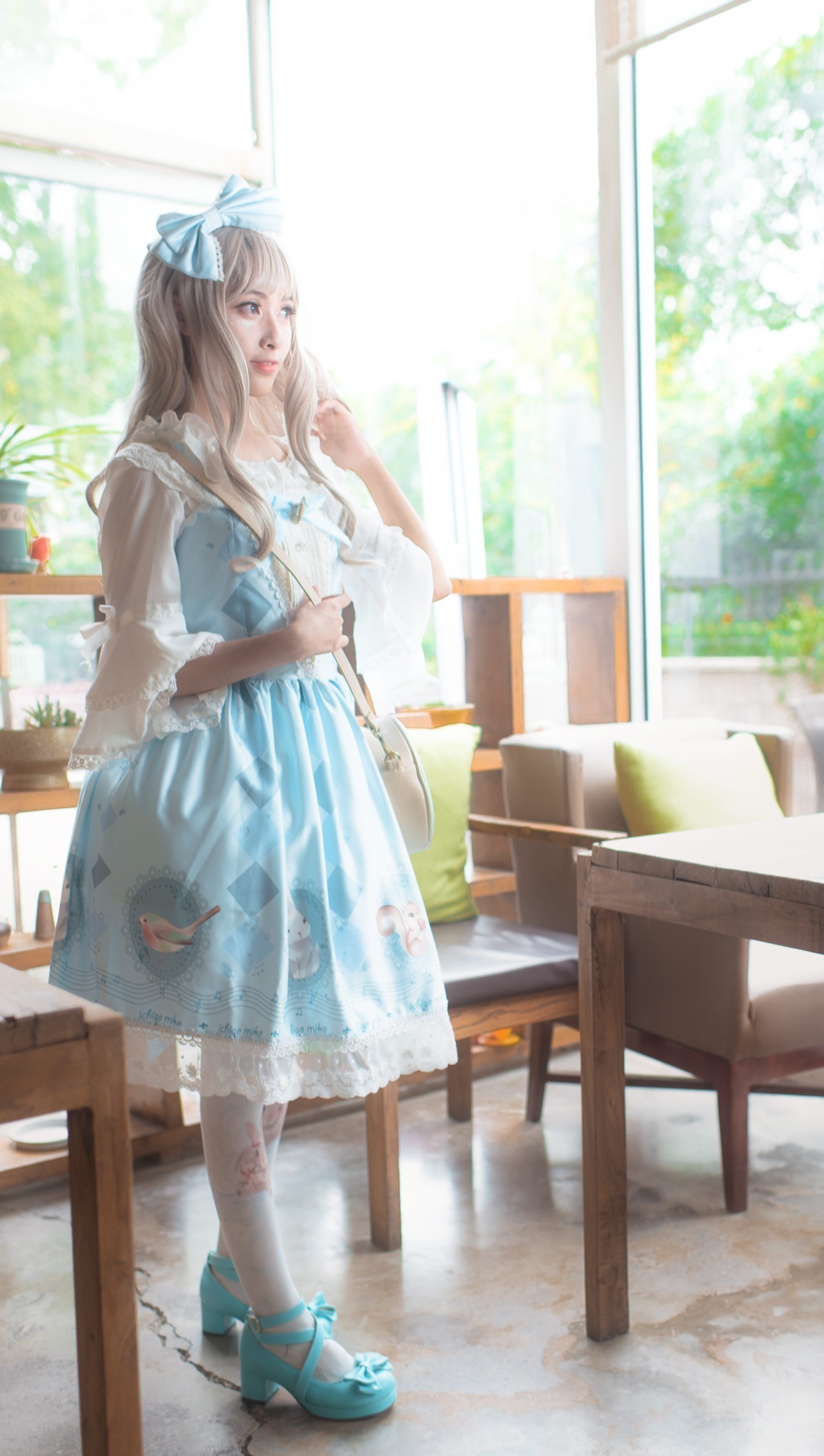 Lolita少女迷人图片