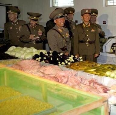 朝鲜人民军伙食图片