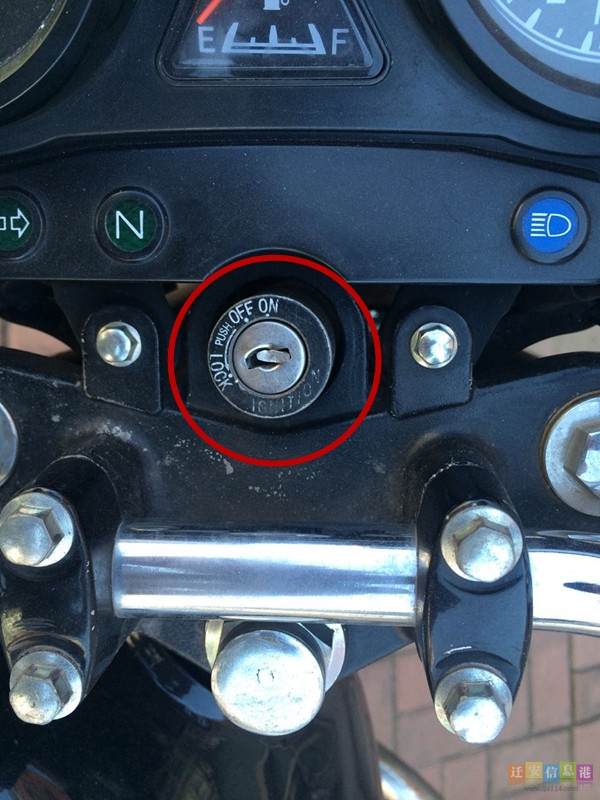 踏板摩托车钥匙孔图解图片