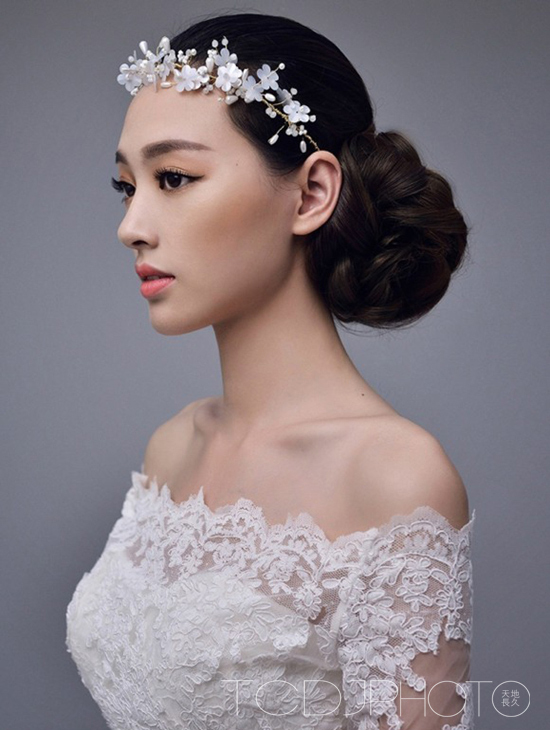 90后韩式婚纱照新娘发型