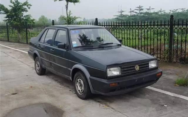 捷達的原型車就是jetta a2,1991年,成立了一汽-大眾,開始在國內生產.