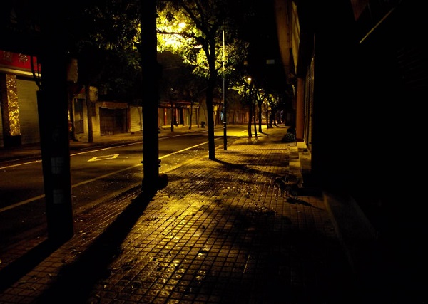 深夜马路图片孤单图片