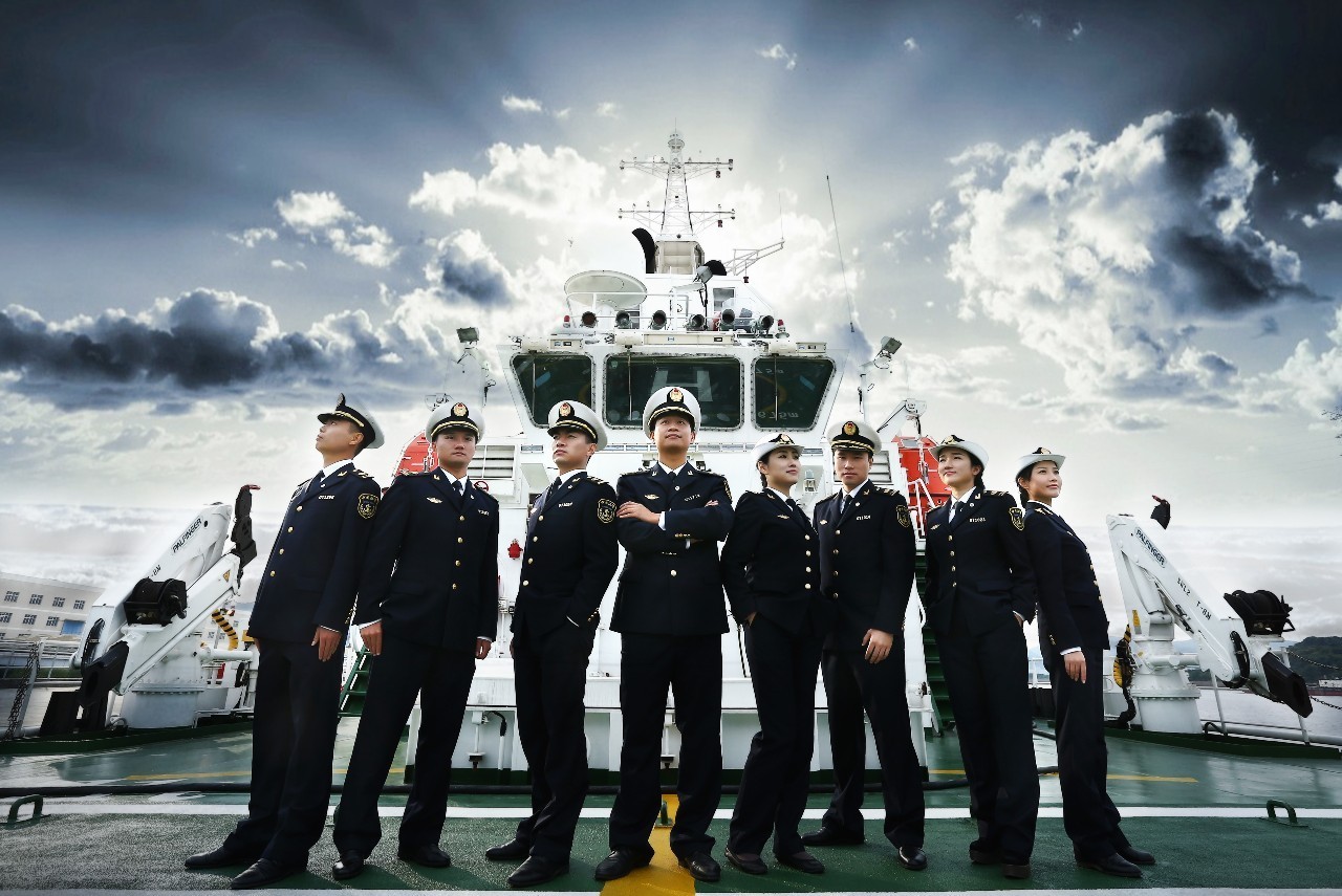 中国海事局制服图片