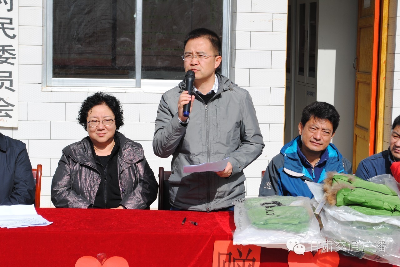 甘肃交通广播总监杨鸿祥也表示,这家爱心超市,将会长期开下去,形成