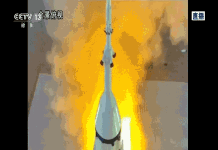 火箭上天动图图片