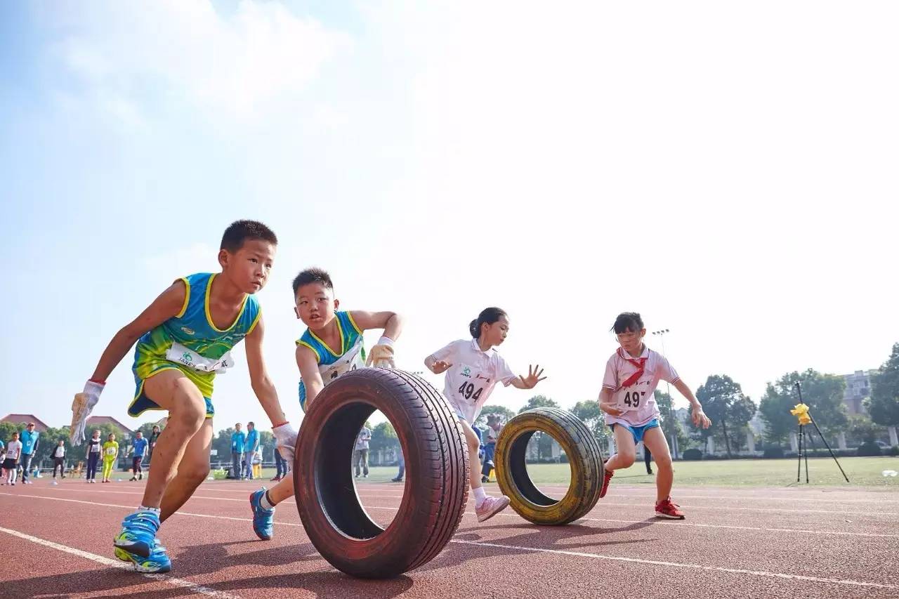 上海小学生趣味田径运动会精彩组图