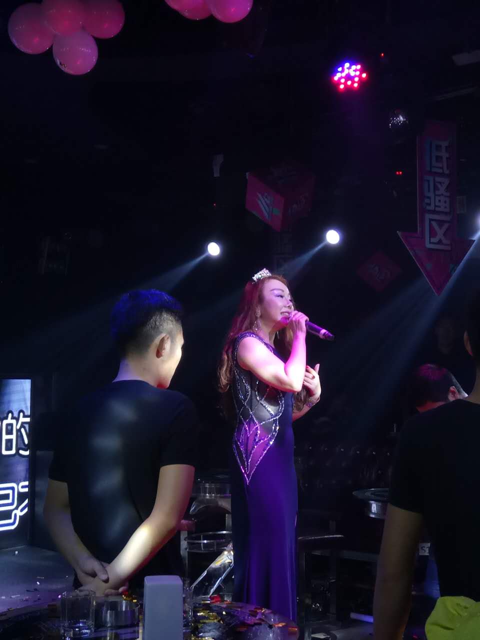 著名歌手陈美惠时隔多年,昨日老家上海开唱