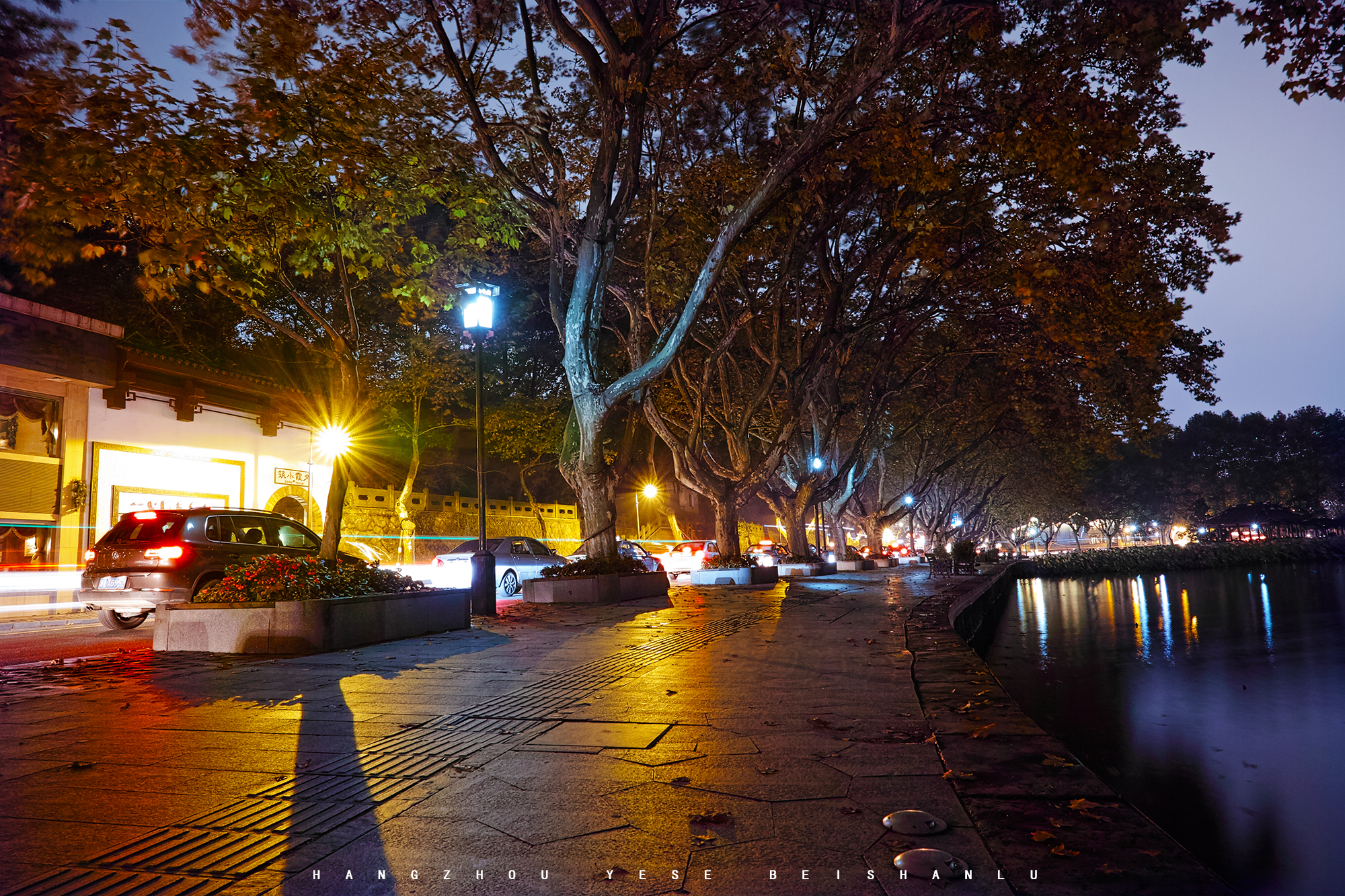 杭州北山路夜景图片