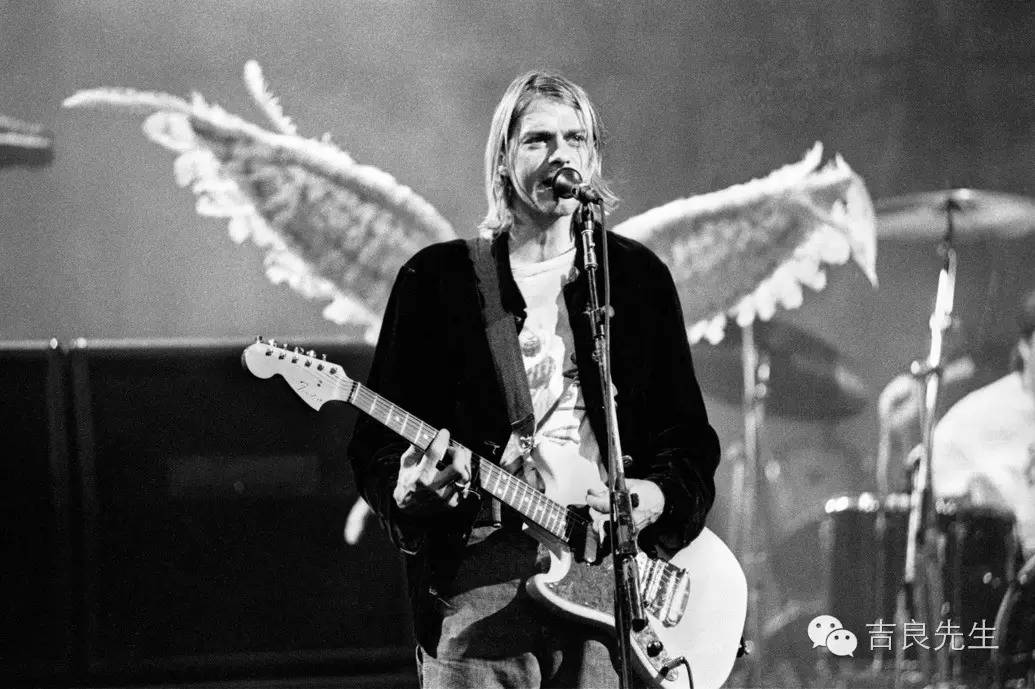 kurt cobain的音乐生涯是未完成的,他简直等不到自己功成身退的那一天