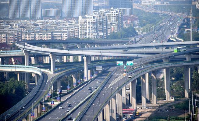 市区年底将再建两段快速路!彩虹大道将逐步贯通