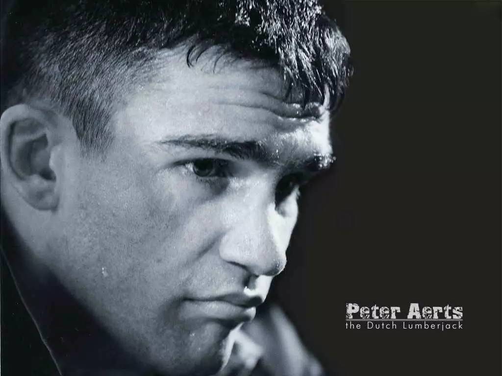 彼得阿兹(peter aerts),来自格斗王国荷兰的天才拳手,身高1