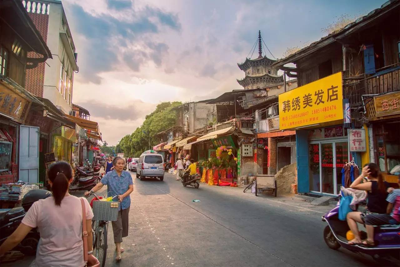 美食旅行团在半城烟火半城仙的泉州感受闽南的日常吃喝