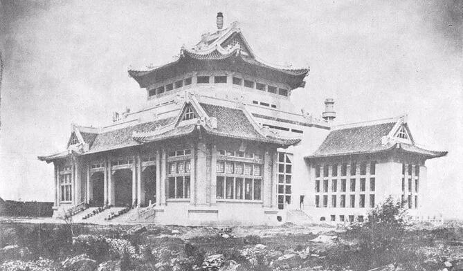 于1913年由国民政府建立国立武昌高等师范学校,于1928年定名国立武汉