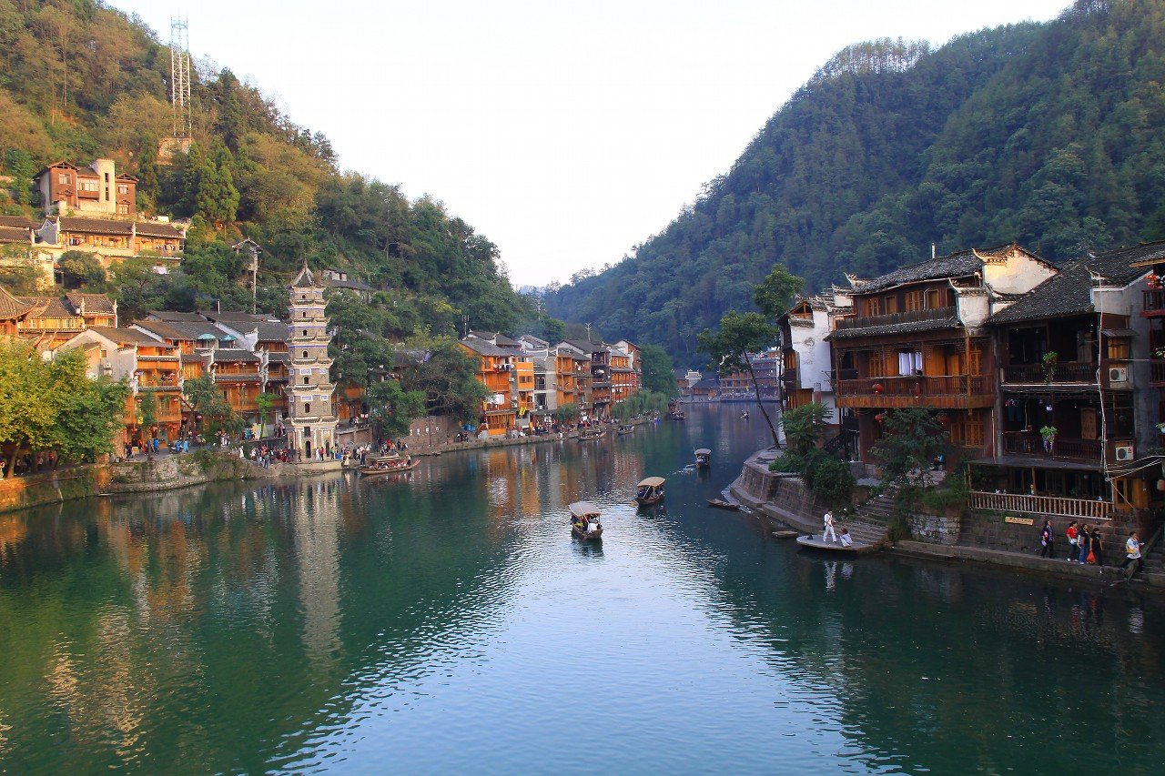 去鳳凰古城旅遊指南 三日遊行程安排推薦旅遊線路