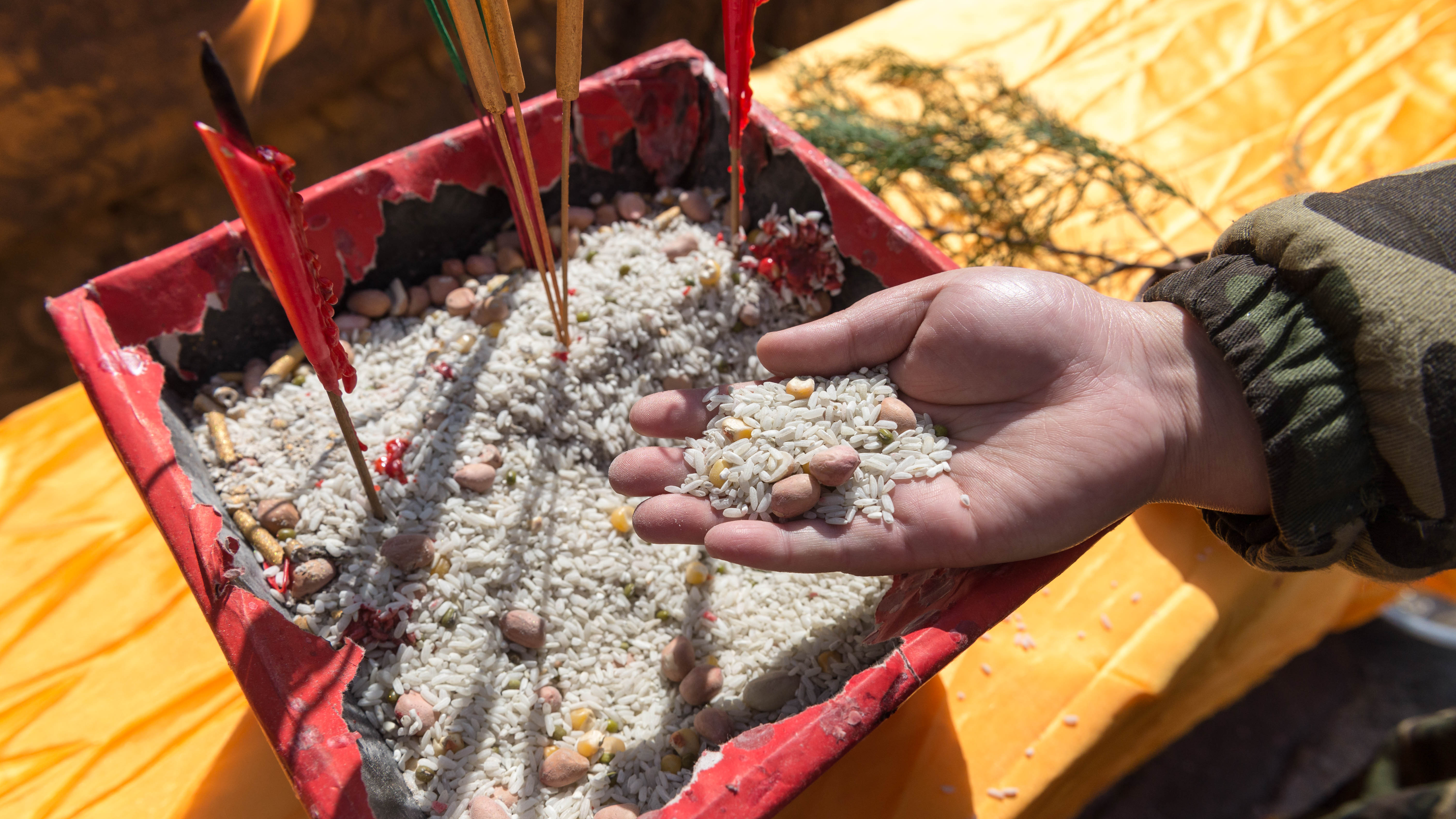 羌族祭祀图片