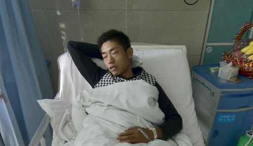 26岁金寨小伙奋不顾身两次下水救人 因劳累昏迷