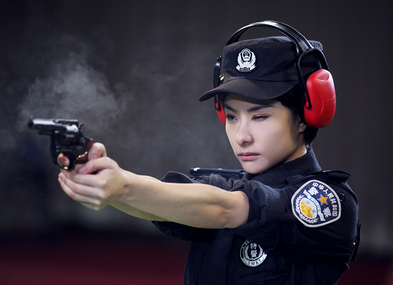 近日,奥运冠军刘璇加盟的公安题材电视剧《穿警服的那些女孩儿》曝出